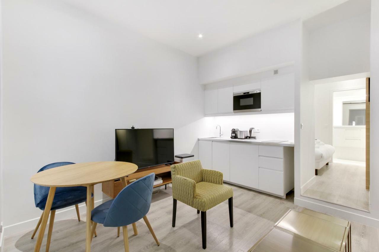 Pick A Flat'S Apartment In Batignolles - Passage Cardinet ปารีส ภายนอก รูปภาพ